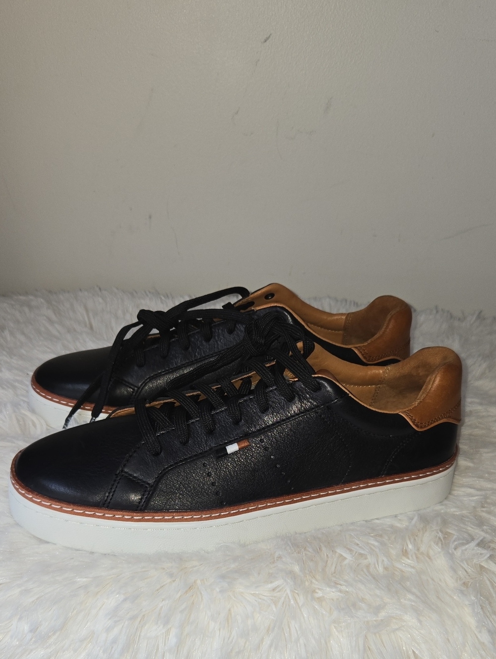 Men's Allen Edmonds Alpha Lace-up Leather Sneaker  Black  Size US 7.5